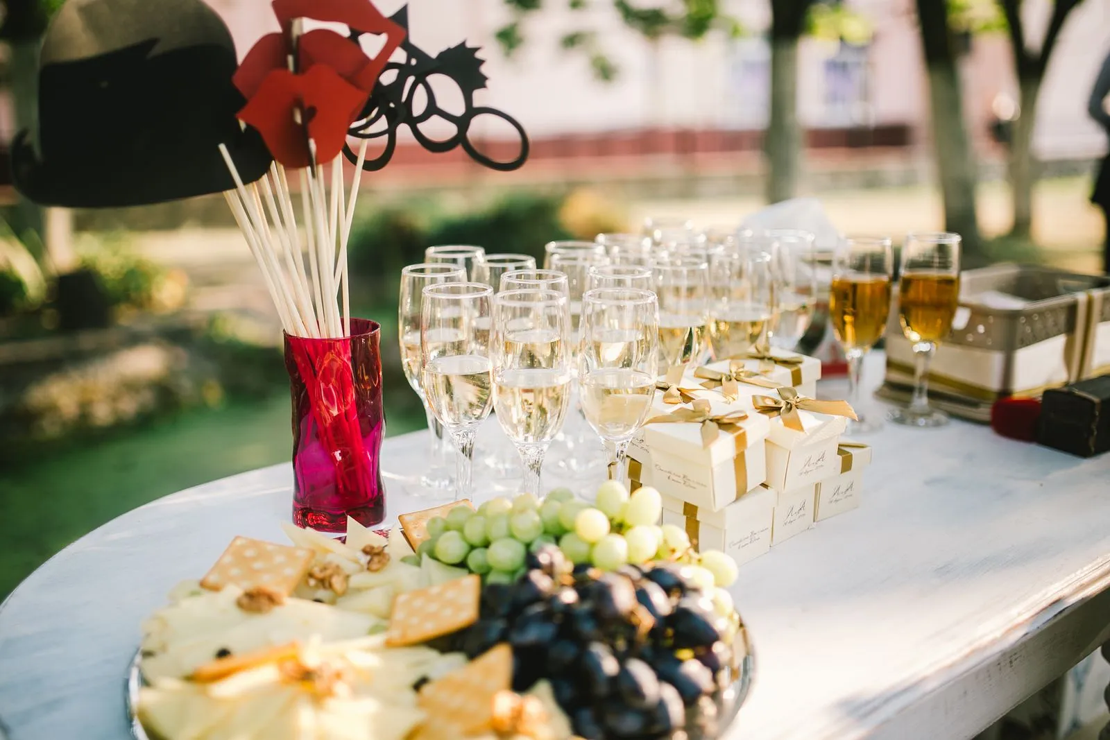 What to Ask Before Booking an Event Photo Booth